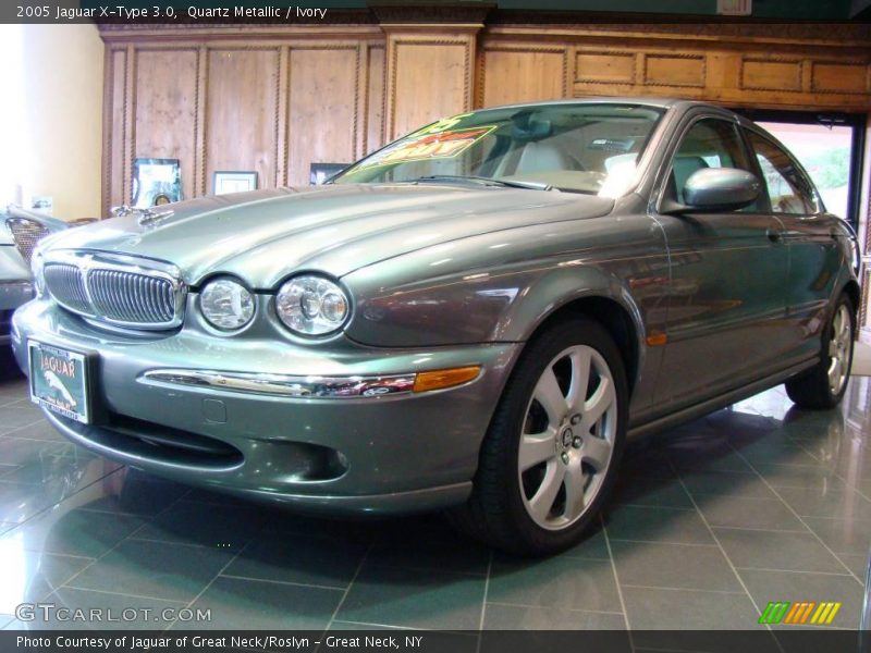 Quartz Metallic / Ivory 2005 Jaguar X-Type 3.0