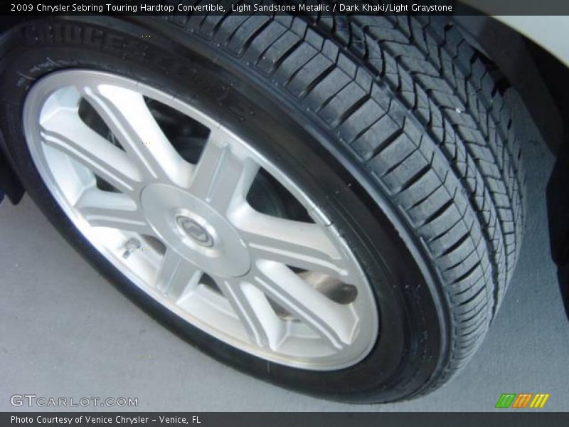 Light Sandstone Metallic / Dark Khaki/Light Graystone 2009 Chrysler Sebring Touring Hardtop Convertible