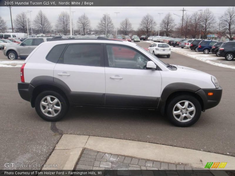 Nordic White / Beige 2005 Hyundai Tucson GLS V6