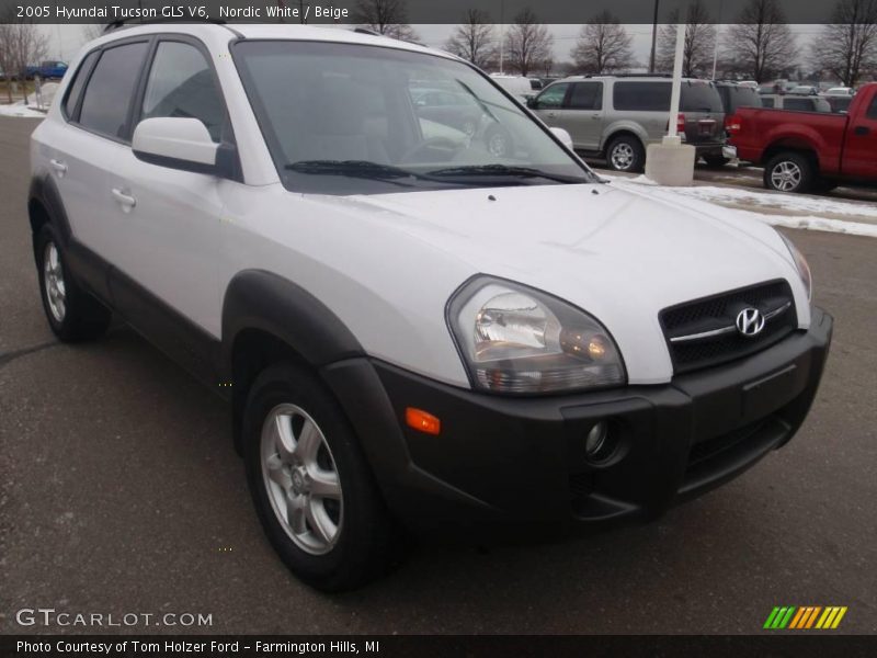 Nordic White / Beige 2005 Hyundai Tucson GLS V6