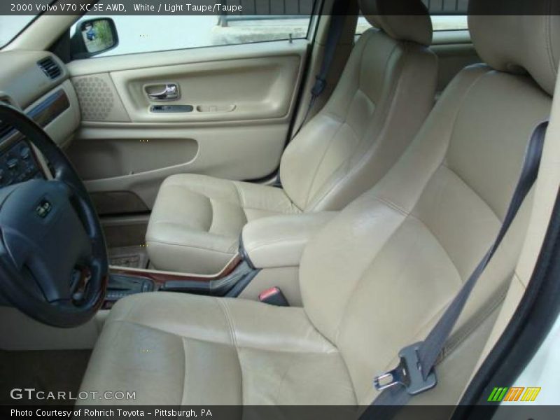 White / Light Taupe/Taupe 2000 Volvo V70 XC SE AWD