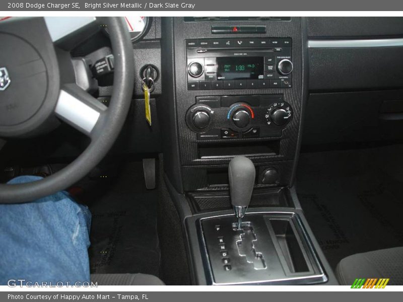 Bright Silver Metallic / Dark Slate Gray 2008 Dodge Charger SE