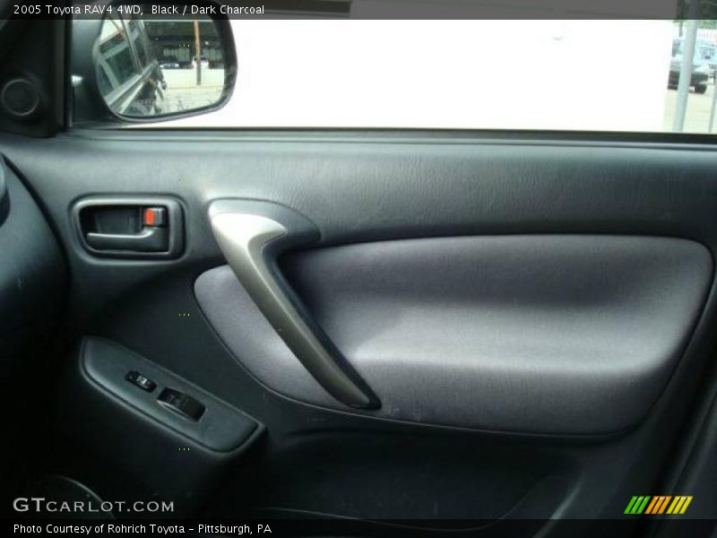 Black / Dark Charcoal 2005 Toyota RAV4 4WD