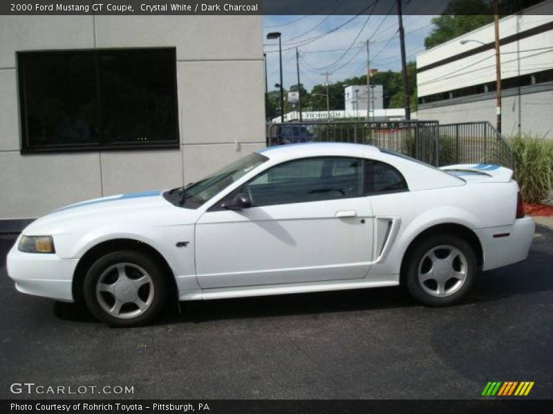 Crystal White / Dark Charcoal 2000 Ford Mustang GT Coupe