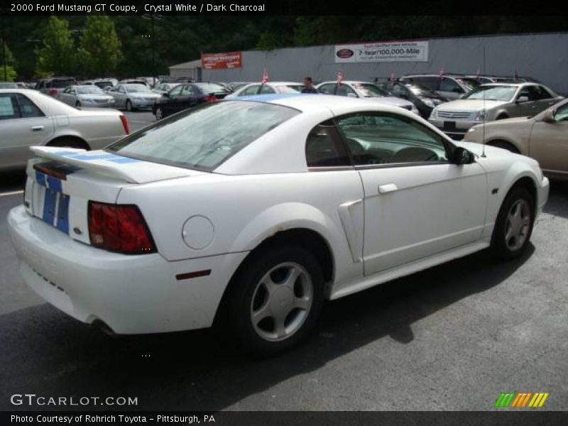 Crystal White / Dark Charcoal 2000 Ford Mustang GT Coupe