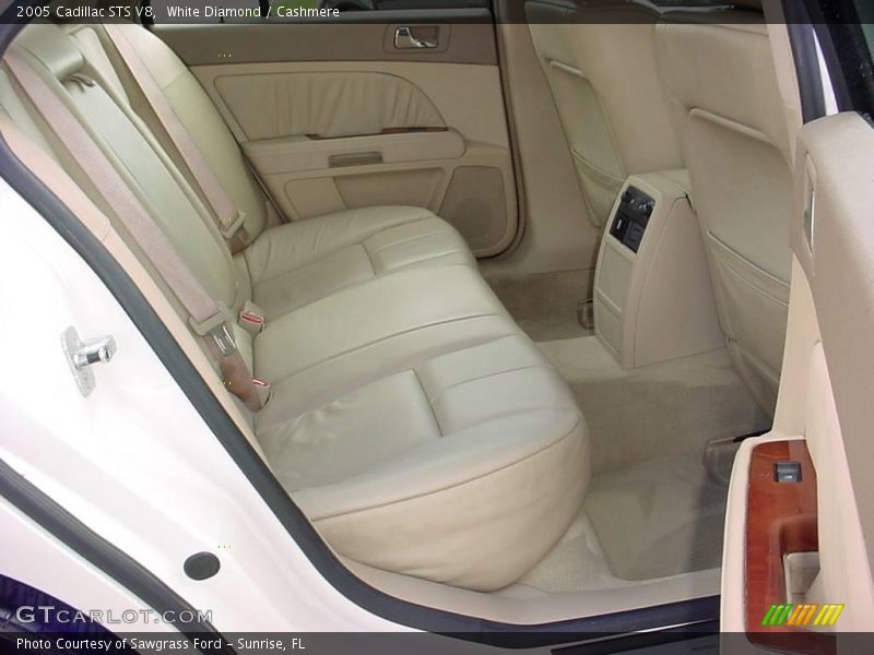 White Diamond / Cashmere 2005 Cadillac STS V8