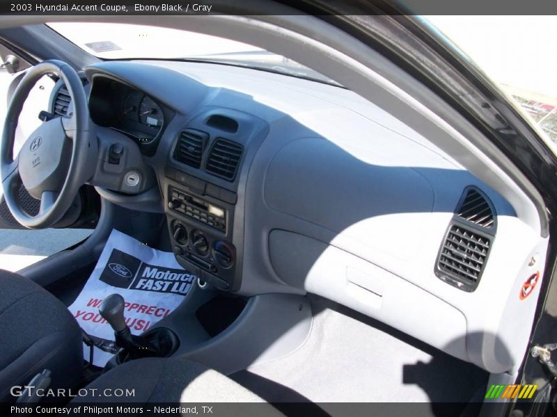 Ebony Black / Gray 2003 Hyundai Accent Coupe