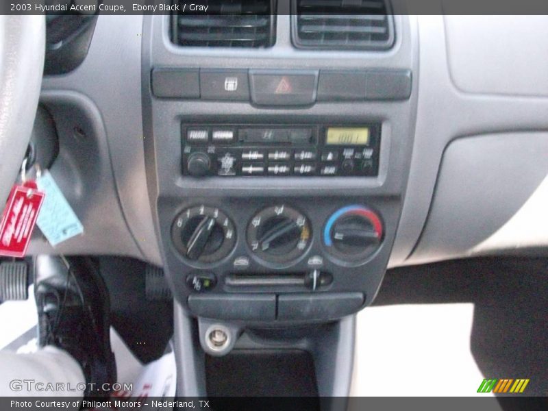 Ebony Black / Gray 2003 Hyundai Accent Coupe