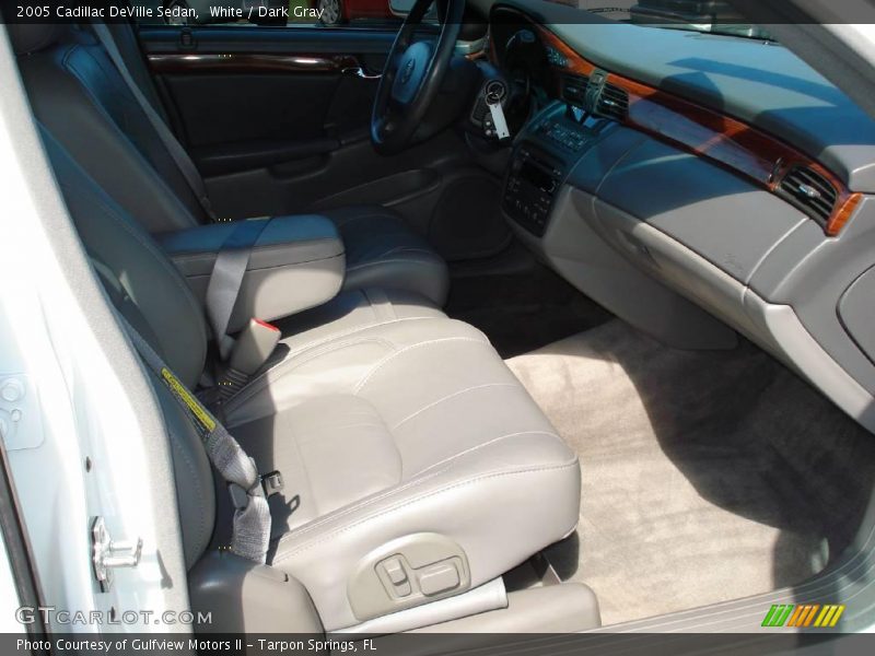 White / Dark Gray 2005 Cadillac DeVille Sedan