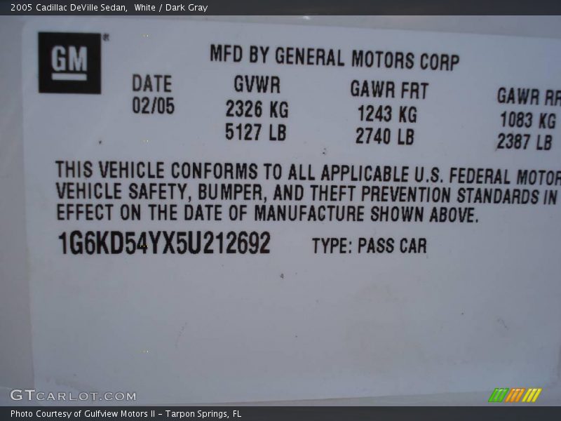 White / Dark Gray 2005 Cadillac DeVille Sedan