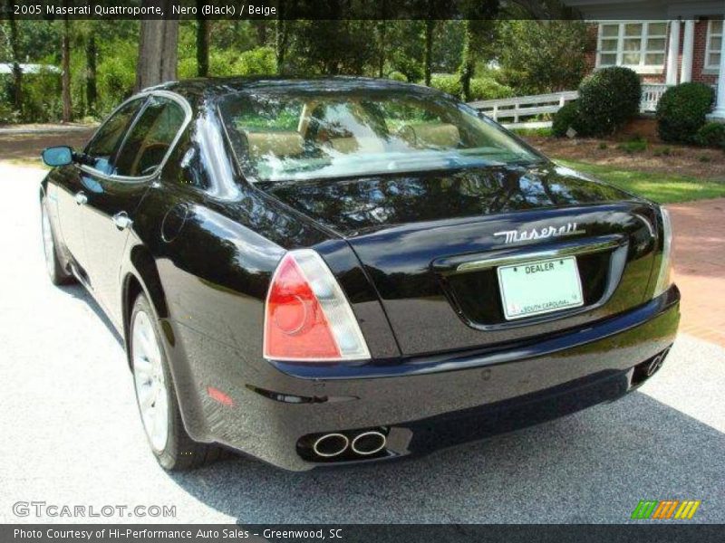 Nero (Black) / Beige 2005 Maserati Quattroporte