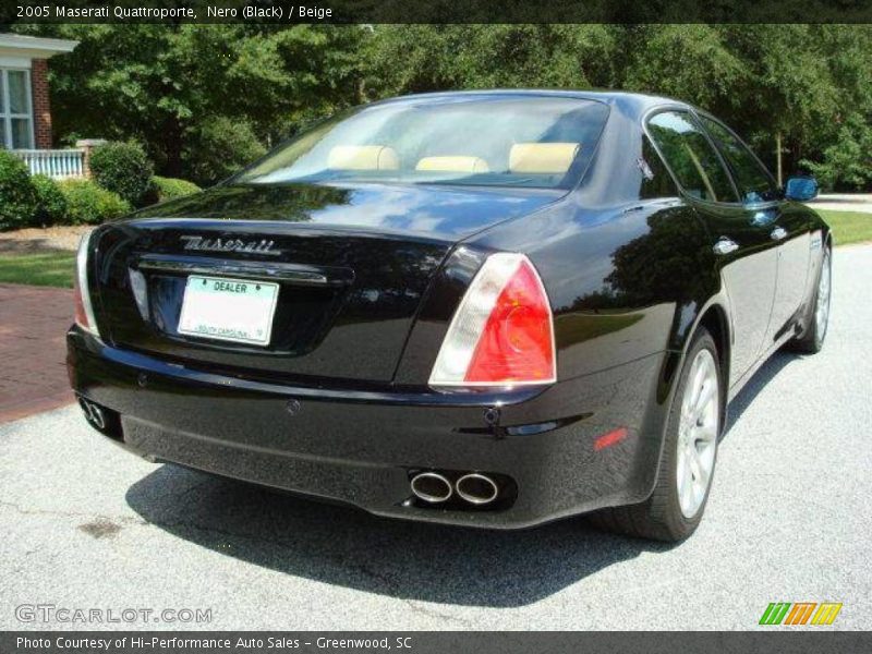 Nero (Black) / Beige 2005 Maserati Quattroporte