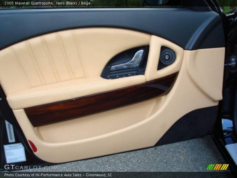 Nero (Black) / Beige 2005 Maserati Quattroporte