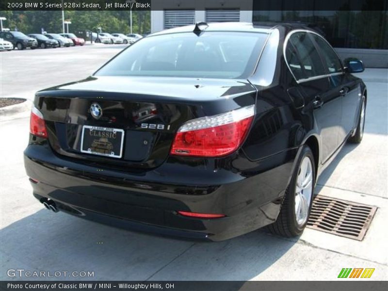 Jet Black / Black 2009 BMW 5 Series 528xi Sedan