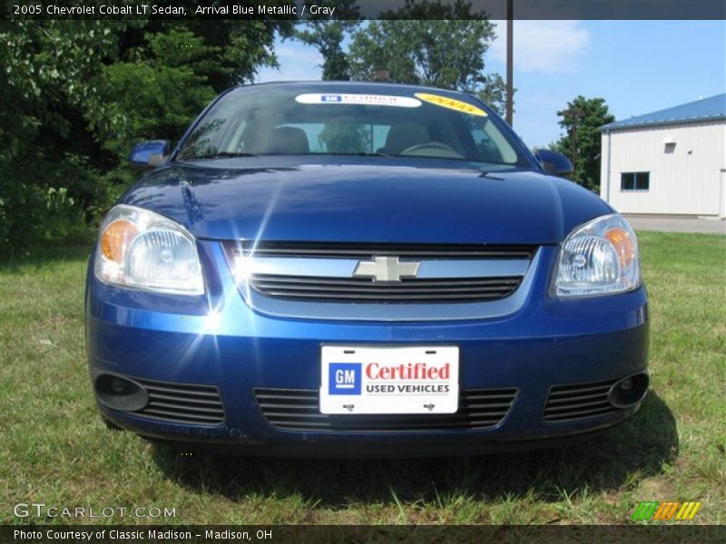 Arrival Blue Metallic / Gray 2005 Chevrolet Cobalt LT Sedan