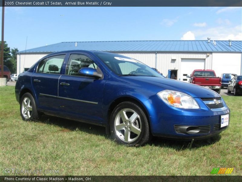 Arrival Blue Metallic / Gray 2005 Chevrolet Cobalt LT Sedan