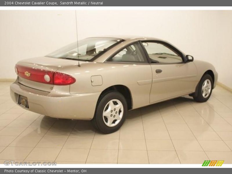 Sandrift Metallic / Neutral 2004 Chevrolet Cavalier Coupe