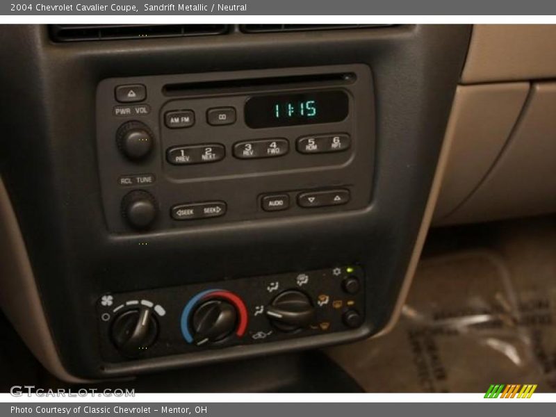 Sandrift Metallic / Neutral 2004 Chevrolet Cavalier Coupe