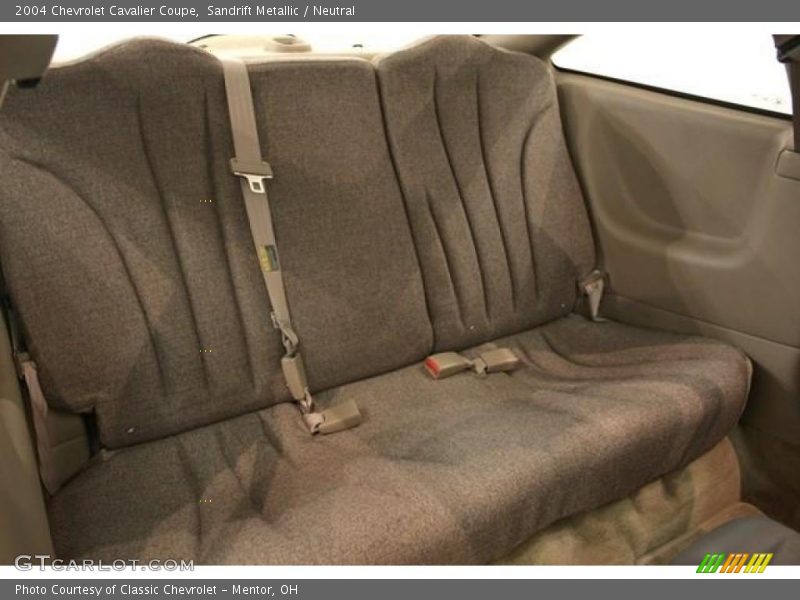 Sandrift Metallic / Neutral 2004 Chevrolet Cavalier Coupe