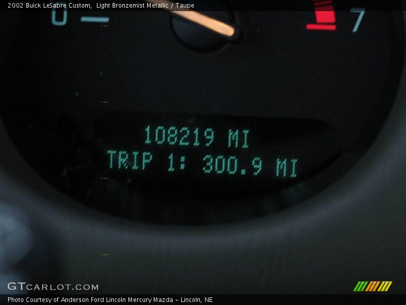 Light Bronzemist Metallic / Taupe 2002 Buick LeSabre Custom