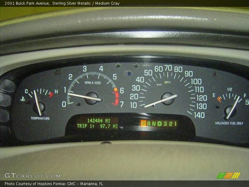 Sterling Silver Metallic / Medium Gray 2001 Buick Park Avenue