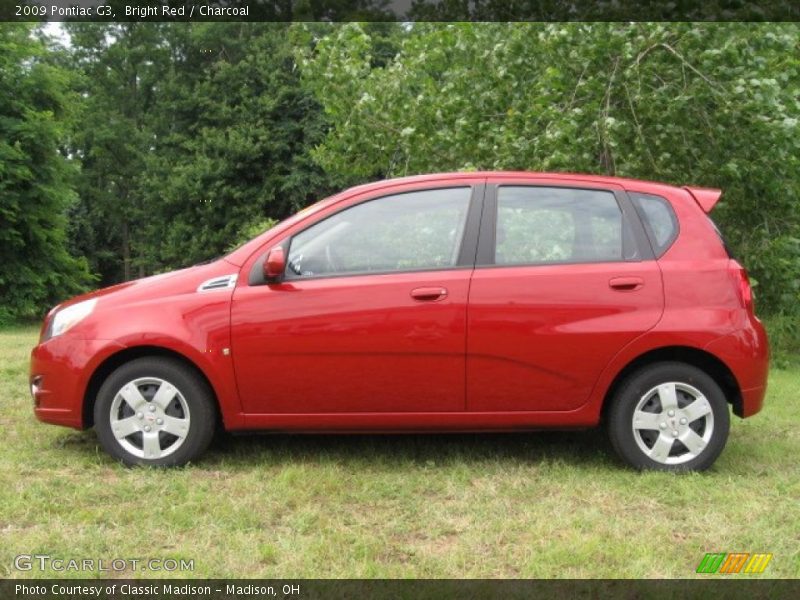 Bright Red / Charcoal 2009 Pontiac G3