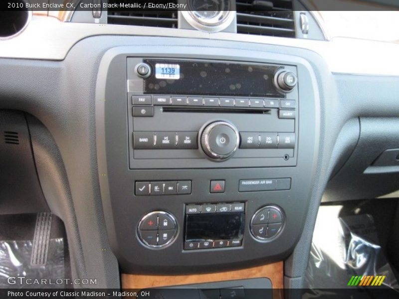 Carbon Black Metallic / Ebony/Ebony 2010 Buick Enclave CX