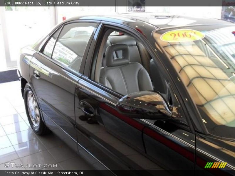 Black / Medium Gray 2003 Buick Regal GS