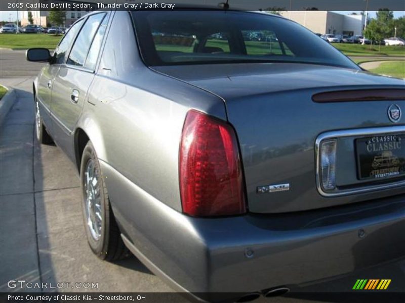 Thunder Gray / Dark Gray 2005 Cadillac DeVille Sedan