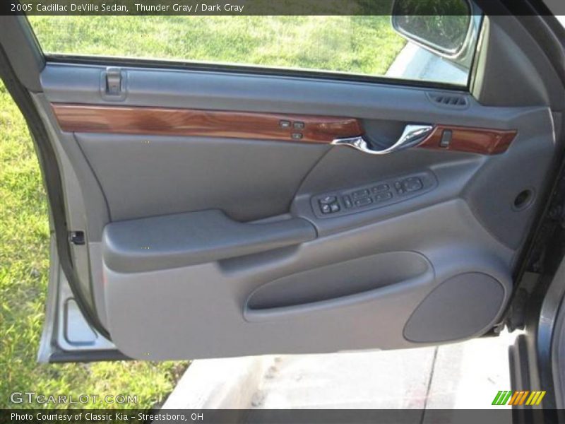Thunder Gray / Dark Gray 2005 Cadillac DeVille Sedan