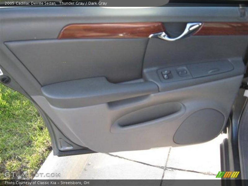 Thunder Gray / Dark Gray 2005 Cadillac DeVille Sedan