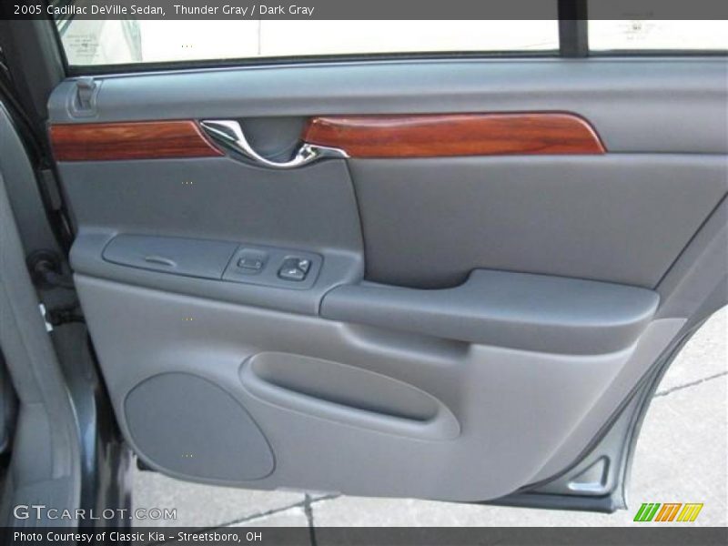 Thunder Gray / Dark Gray 2005 Cadillac DeVille Sedan