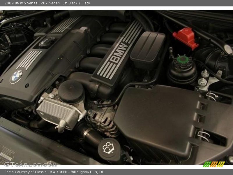 Jet Black / Black 2009 BMW 5 Series 528xi Sedan