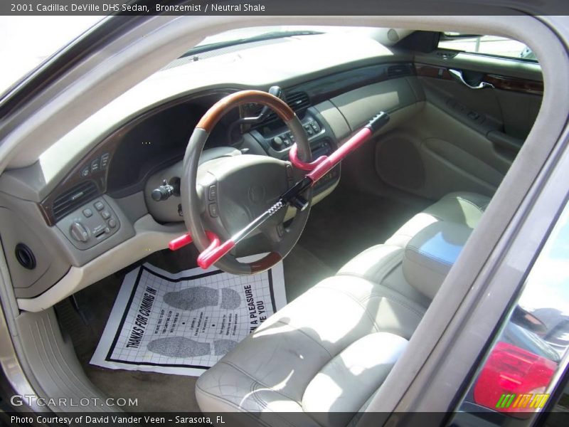 Bronzemist / Neutral Shale 2001 Cadillac DeVille DHS Sedan