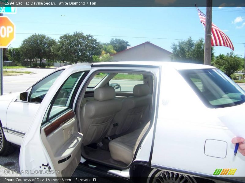 White Diamond / Tan 1994 Cadillac DeVille Sedan