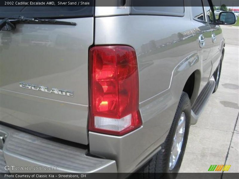 Silver Sand / Shale 2002 Cadillac Escalade AWD