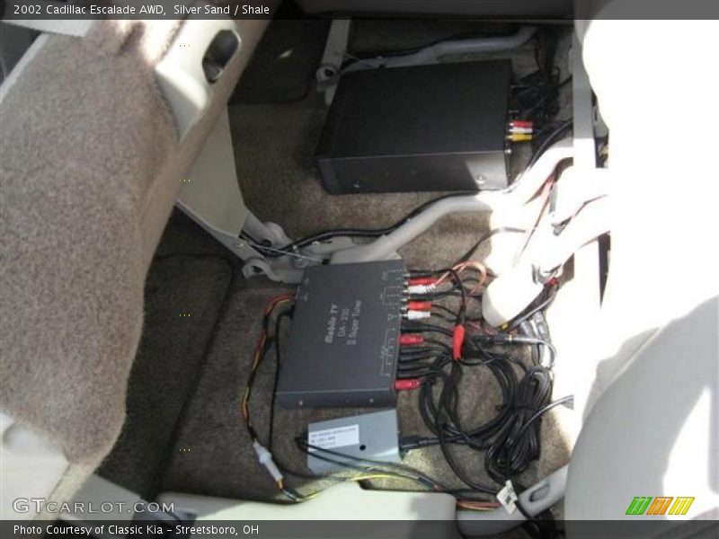 Silver Sand / Shale 2002 Cadillac Escalade AWD