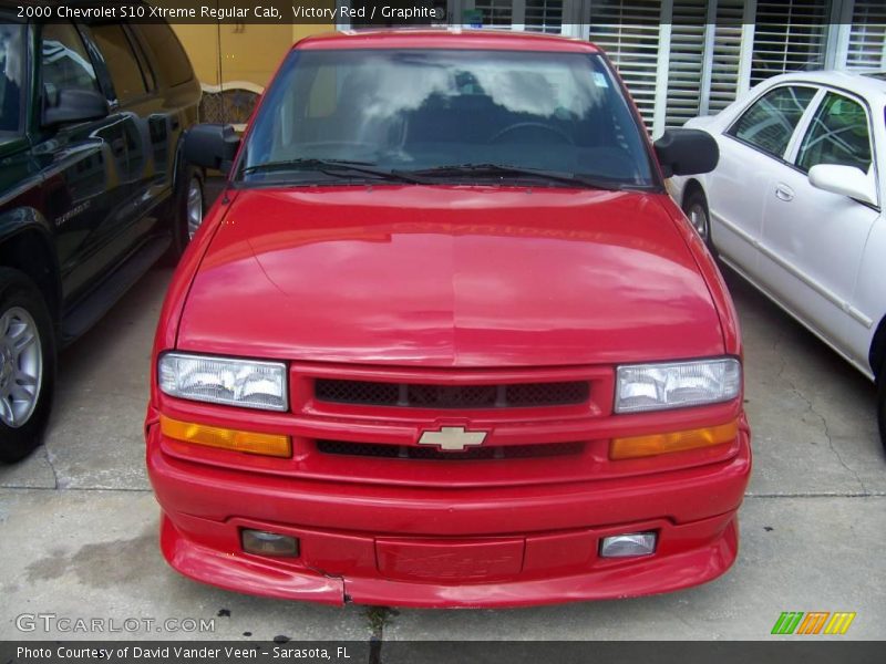 Victory Red / Graphite 2000 Chevrolet S10 Xtreme Regular Cab