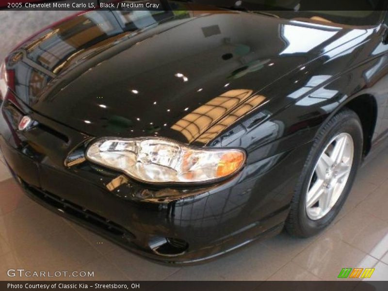 Black / Medium Gray 2005 Chevrolet Monte Carlo LS