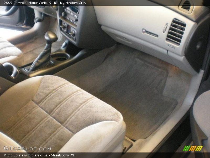 Black / Medium Gray 2005 Chevrolet Monte Carlo LS