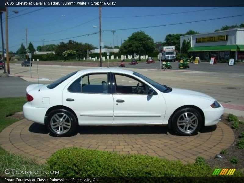Summit White / Graphite Gray 2005 Chevrolet Cavalier Sedan