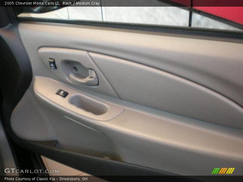 Black / Medium Gray 2005 Chevrolet Monte Carlo LS