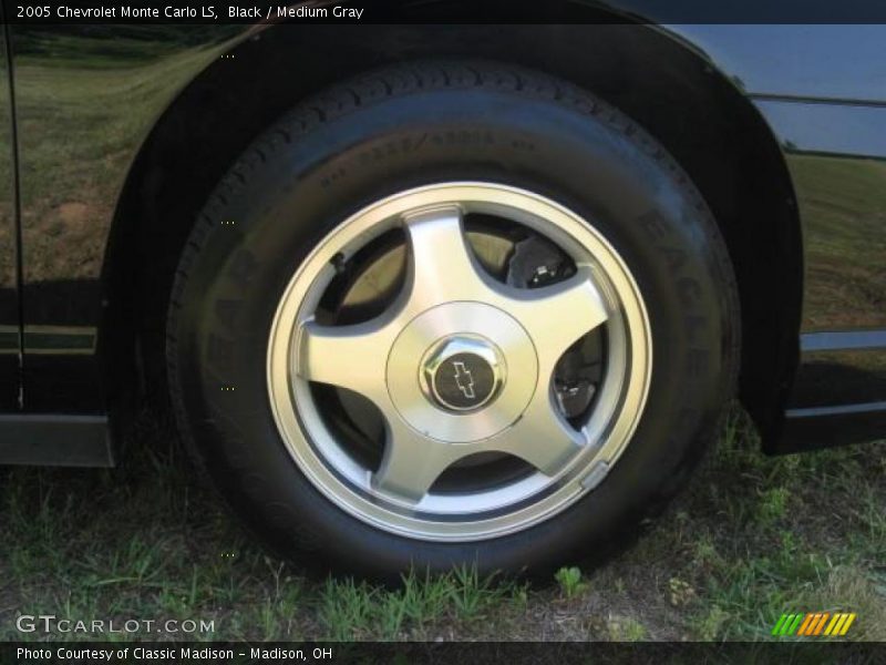 Black / Medium Gray 2005 Chevrolet Monte Carlo LS