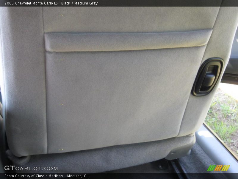 Black / Medium Gray 2005 Chevrolet Monte Carlo LS