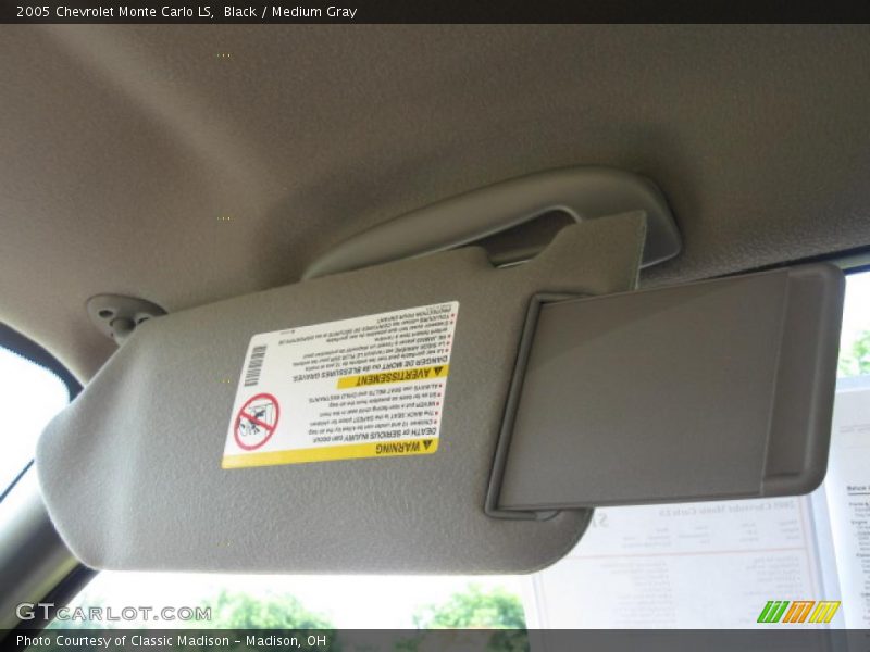 Black / Medium Gray 2005 Chevrolet Monte Carlo LS