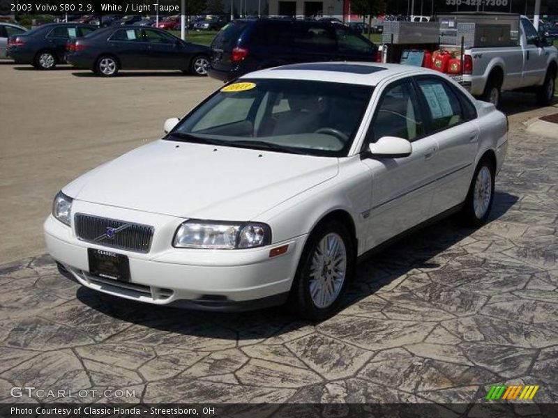 White / Light Taupe 2003 Volvo S80 2.9