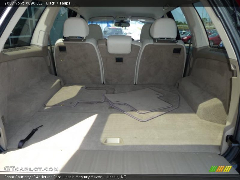 Black / Taupe 2007 Volvo XC90 3.2