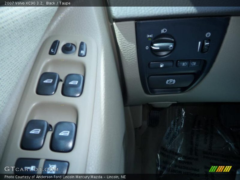 Black / Taupe 2007 Volvo XC90 3.2