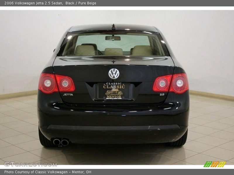 Black / Pure Beige 2006 Volkswagen Jetta 2.5 Sedan