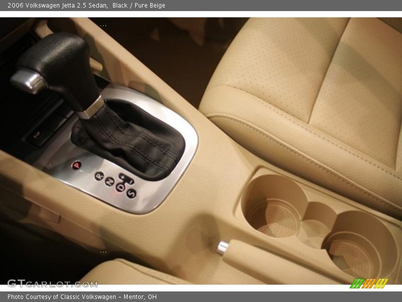 Black / Pure Beige 2006 Volkswagen Jetta 2.5 Sedan